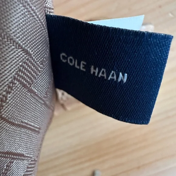 Cole Haan Genevieve Tan Woven Tote EUC - Picture 12 of 13